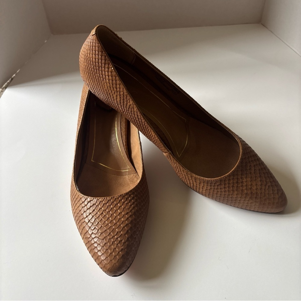 Vionic Women's Madison Mia Brown Snakeskin Embossed Heels Womens 9.5 NWOT - Picture 3 of 10